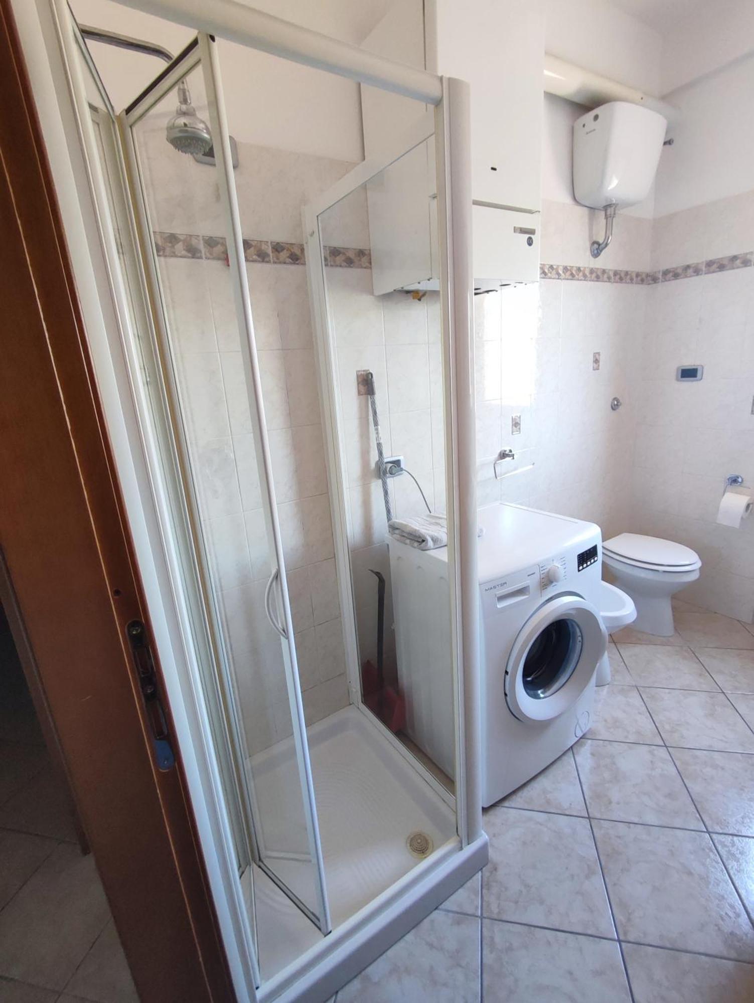 Alloggio Alfa - Central Apartment Civitavecchia Kültér fotó